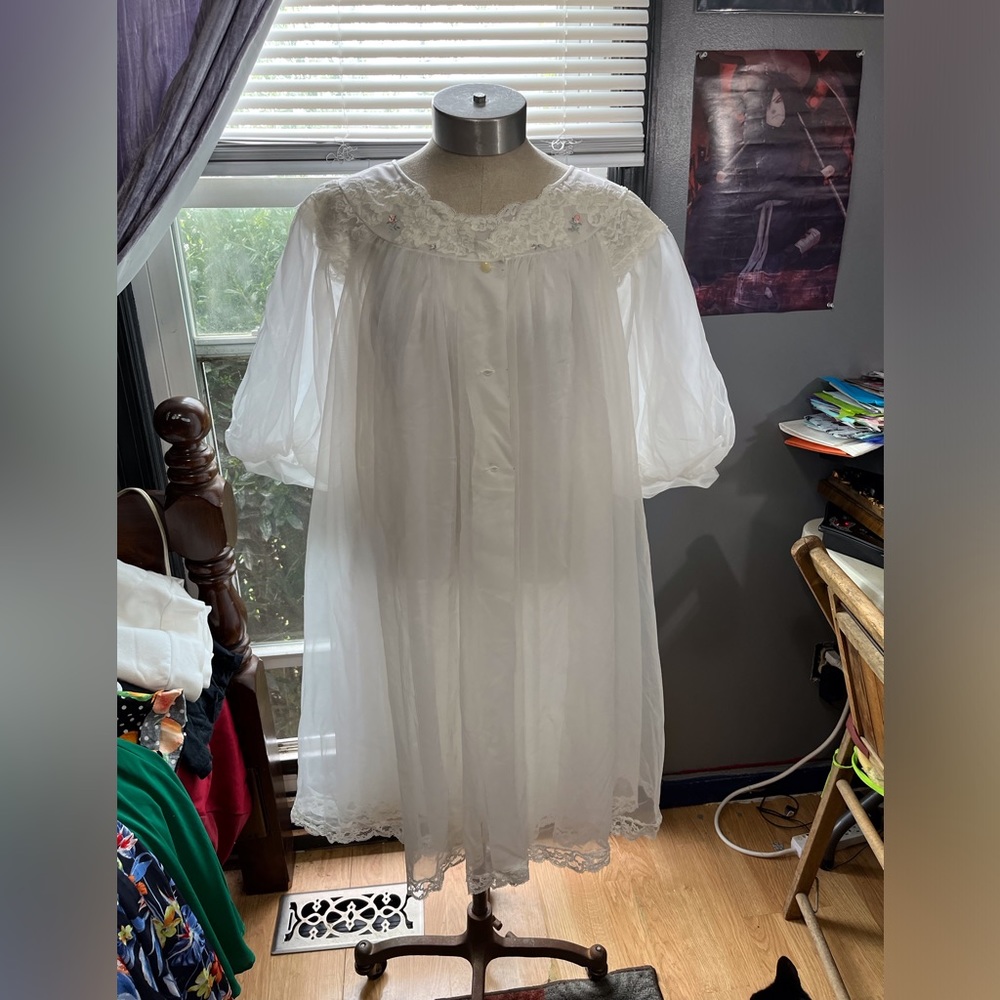 Vintage 2pc nightgown set!